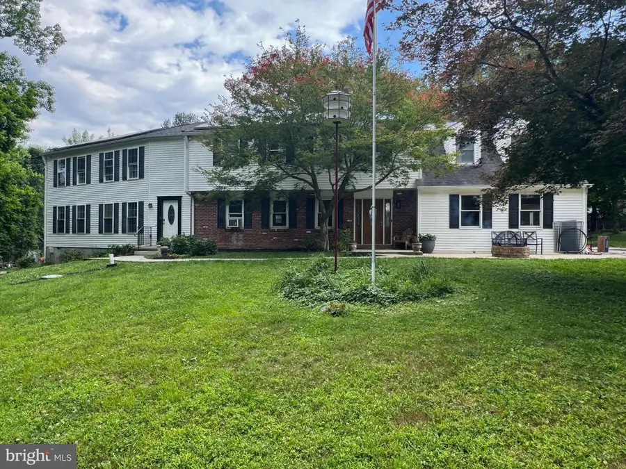 4 Mendenhall Dr, Glen Mills, PA 19342 - #3