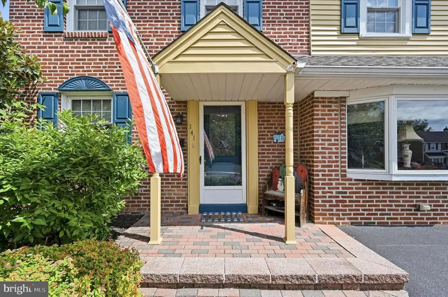 141 Flintlock Rd, Drexel Hill, PA 19026 - #3