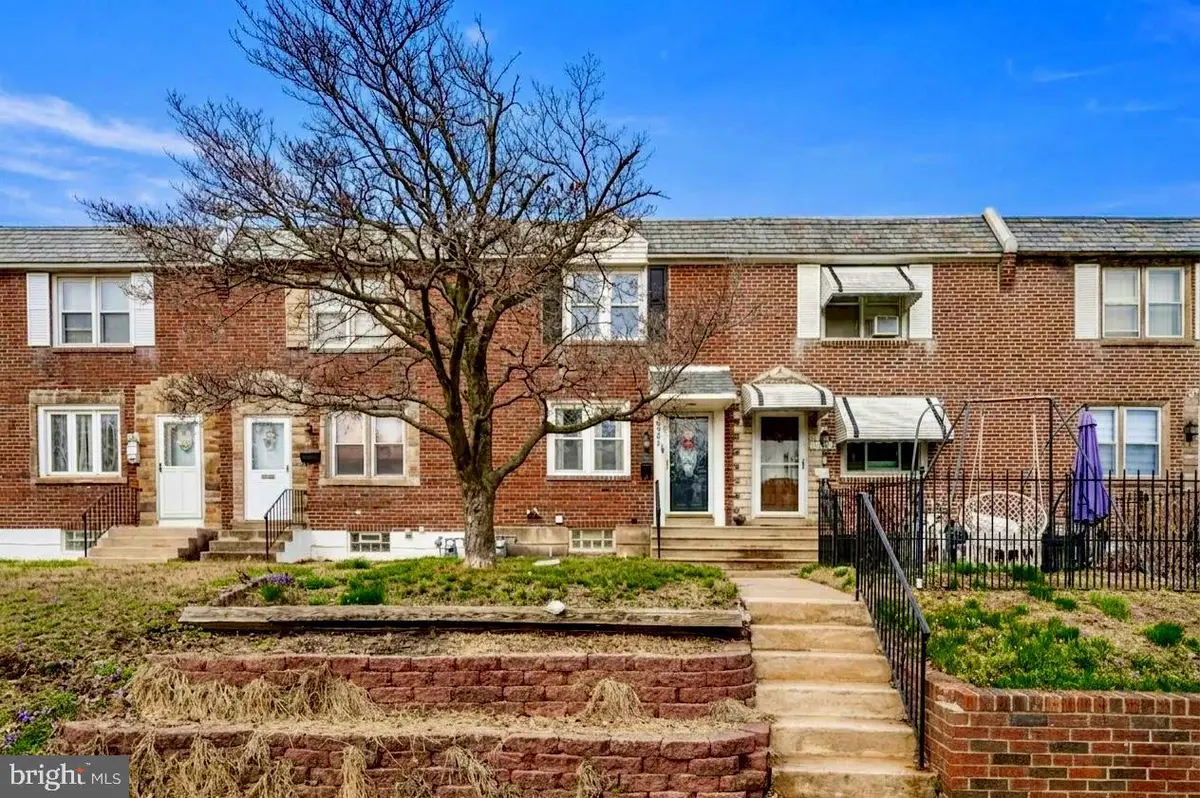 2283 S Harwood Ave, Upper Darby, PA 19082 - #1