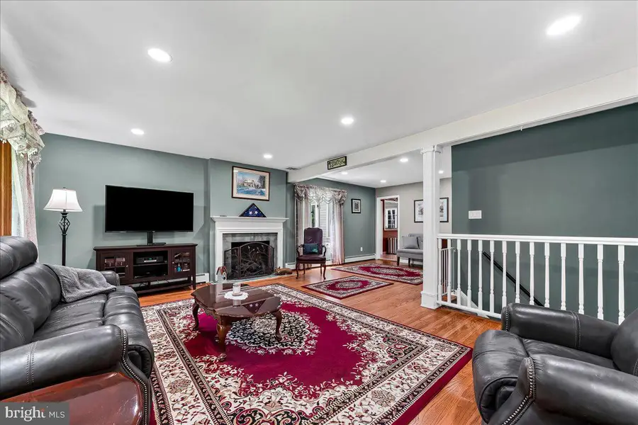 207 Walter Dr, Media, PA 19063 - #3