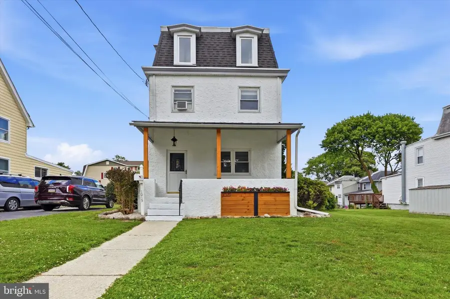 1015 Pennsylvania Ave, Prospect Park, PA 19076 - #2
