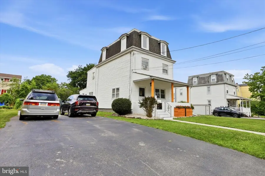 1015 Pennsylvania Ave, Prospect Park, PA 19076 - #3