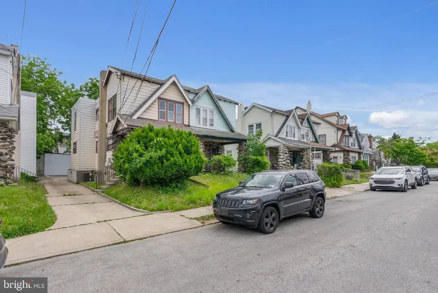 11 Oakley Rd, Upper Darby, PA 19082 - #2