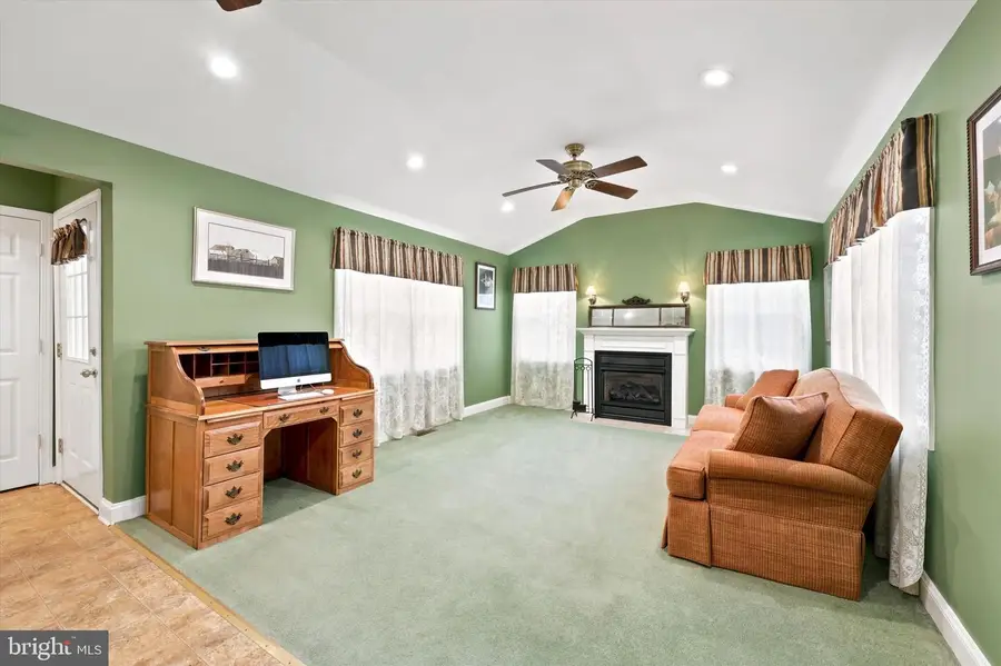 103 Wellington Rd, Aston, PA 19014 - #3