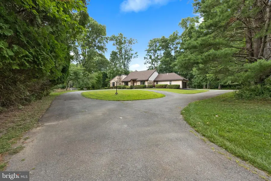 37 Governor Markham Dr, Glen Mills, PA 19342 - #3
