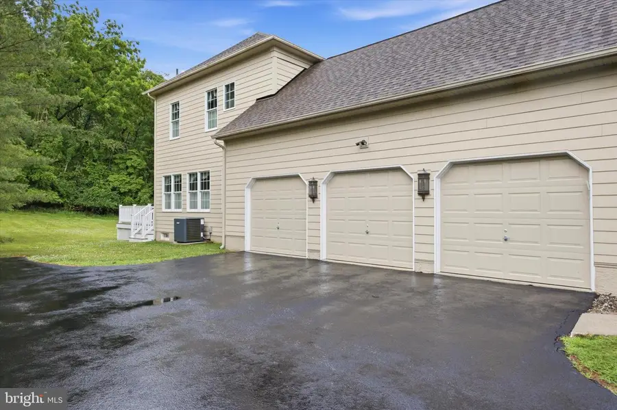 4 Strickland Way, Glen Mills, PA 19342 - #3