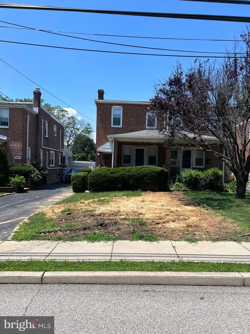 864 Martin Ave, Bryn Mawr, PA 19010 - #1
