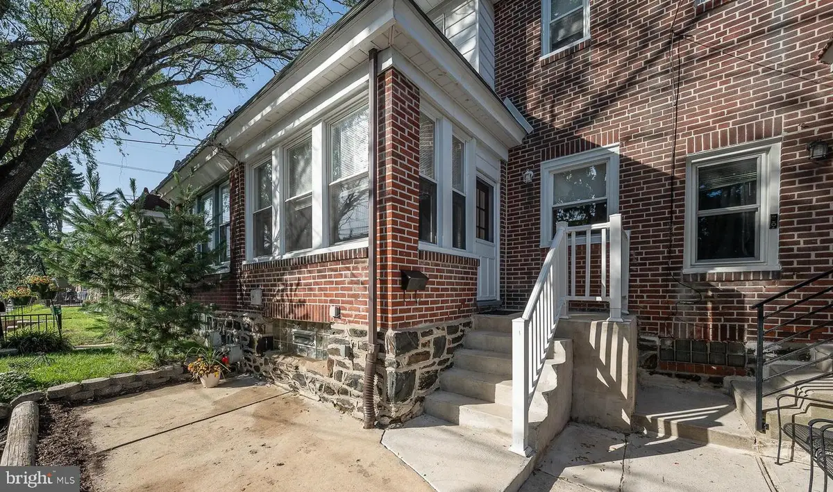 71 Barker Ave, Sharon Hill, PA 19079 - #1