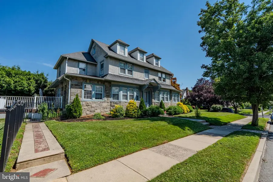 4401 Cedar Ln, Drexel Hill, PA 19026 - #2