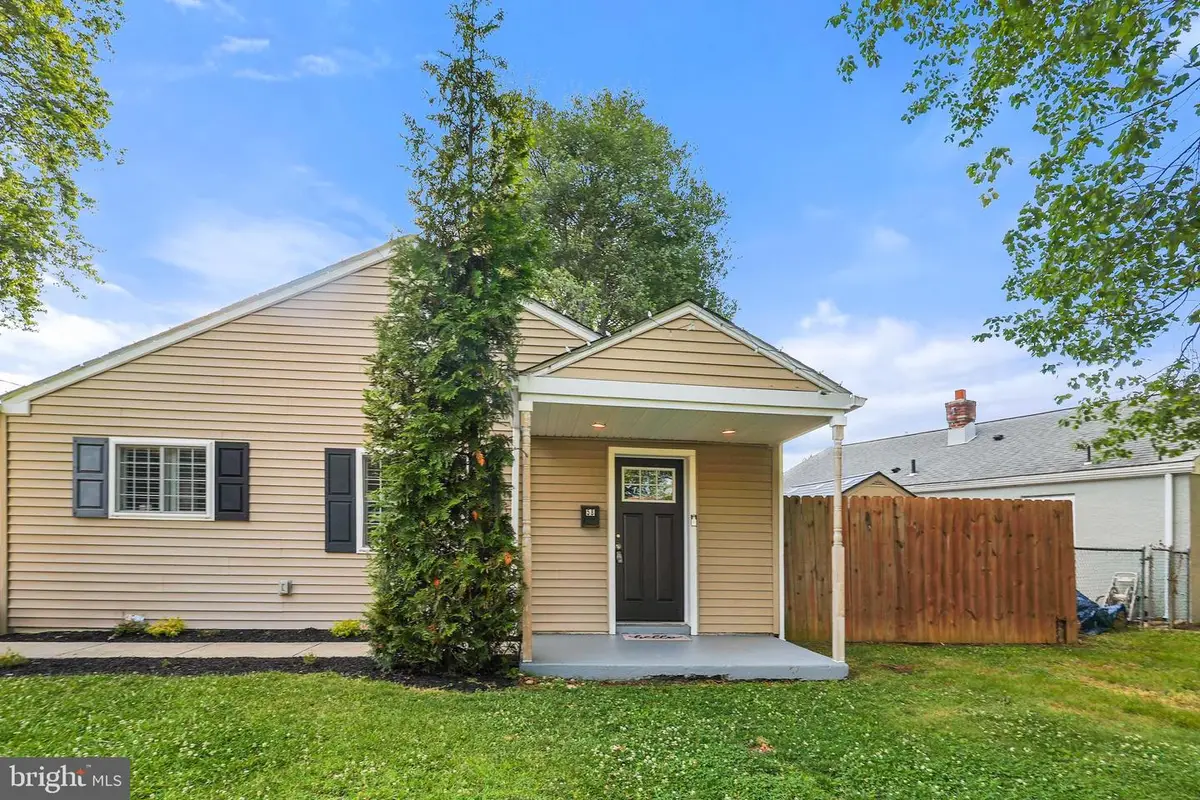 58 Florence Ave, Aston, PA 19014 - #1
