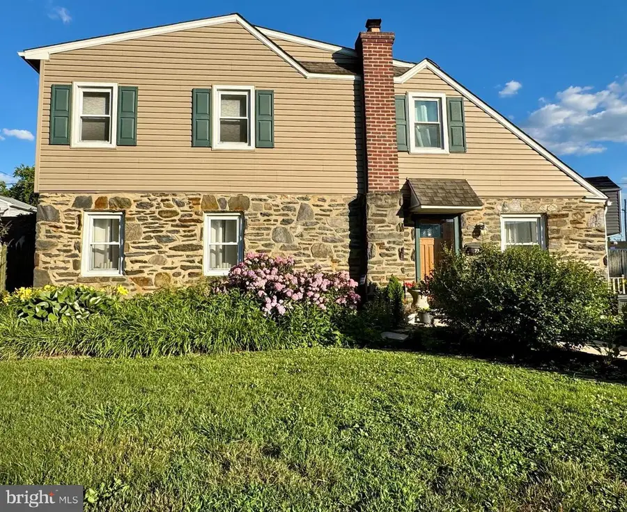732 Cricket Ln, Aldan, PA 19018 - #3