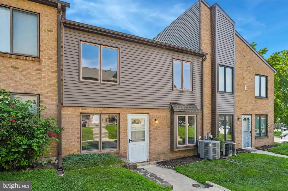 5200 Hilltop Dr #e17, Brookhaven, PA 19015 - #1