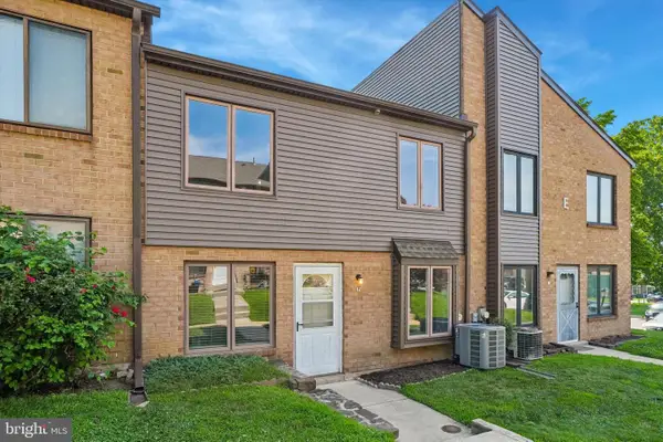 5200 Hilltop Dr #e17, BROOKHAVEN, PA 19015