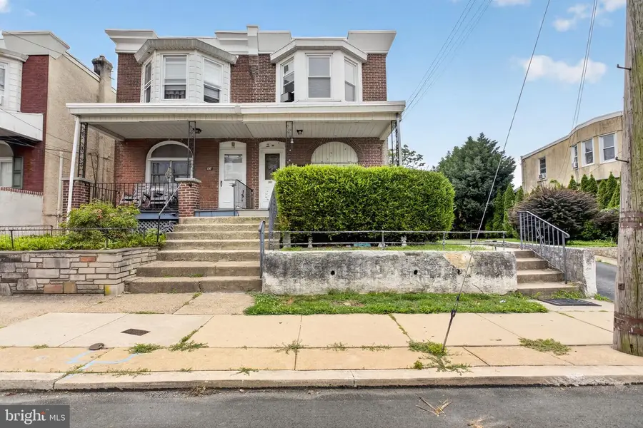 1245 E 11th St, Crum Lynne, PA 19022 - #2