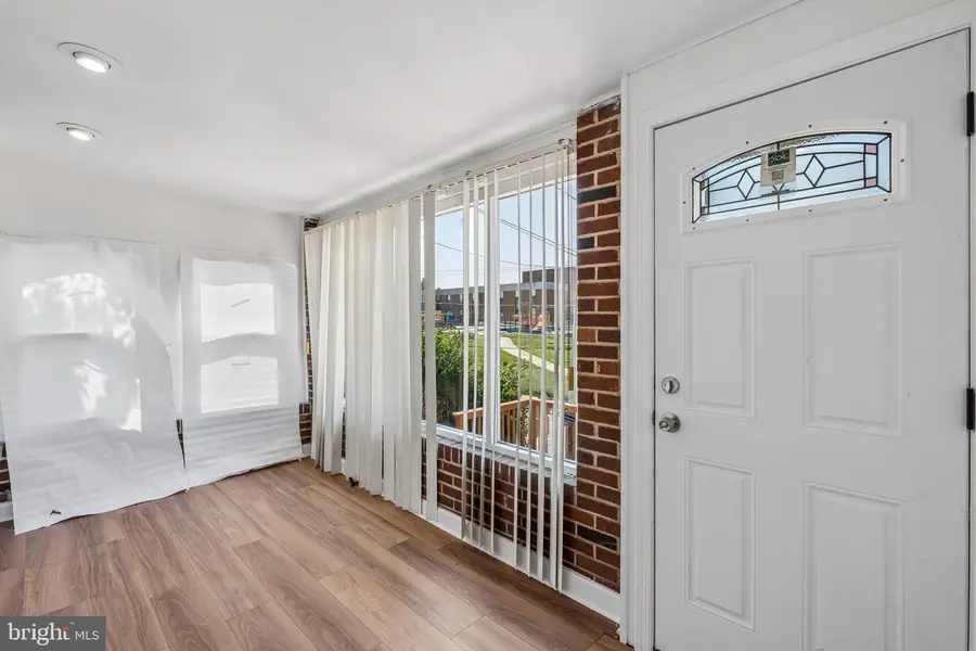 627 Walnut St, Darby, PA 19023 - #2