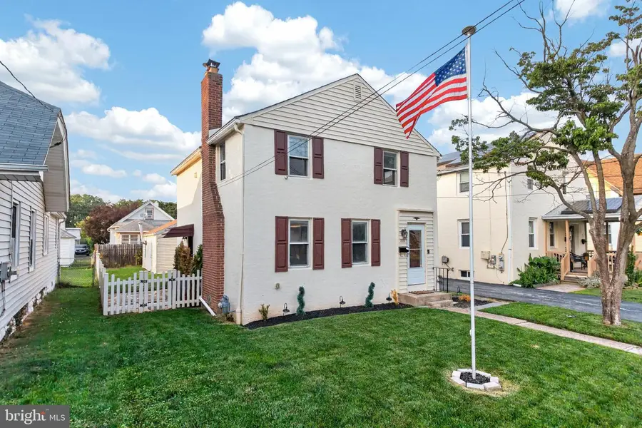 215 Ash Rd, Wallingford, PA 19086 - #2