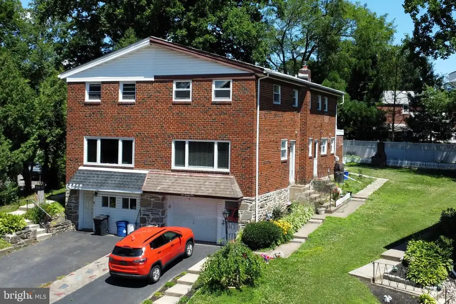 221 Juniper Rd, Havertown, PA 19083 - #2