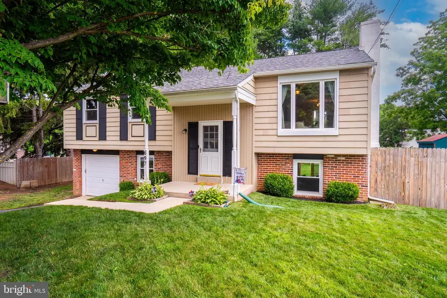 697 Cherry Tree Rd, Upper Chichester, PA 19014 - #3