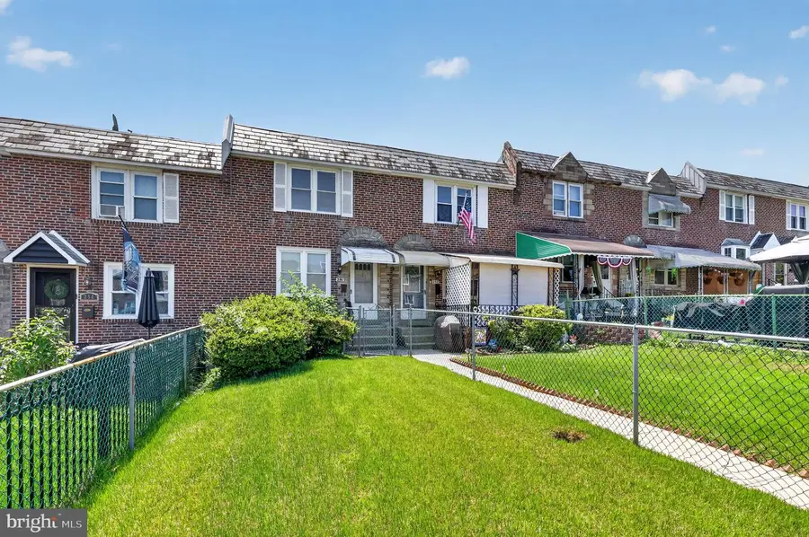 256 Cambridge Rd, Clifton Heights, PA 19018 - #2