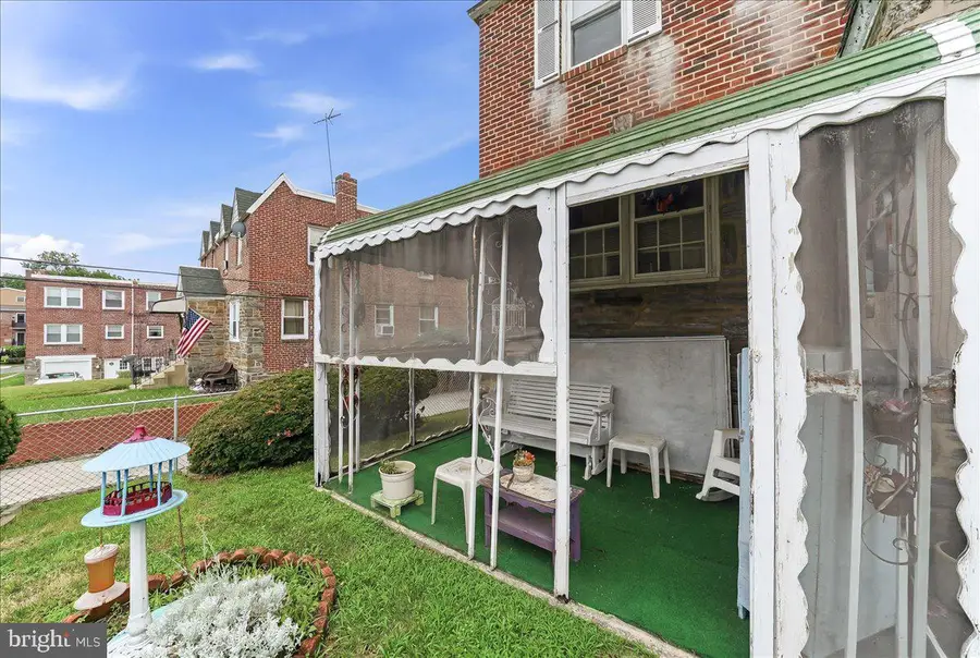 1220 E 12th St, Crum Lynne, PA 19022 - #2