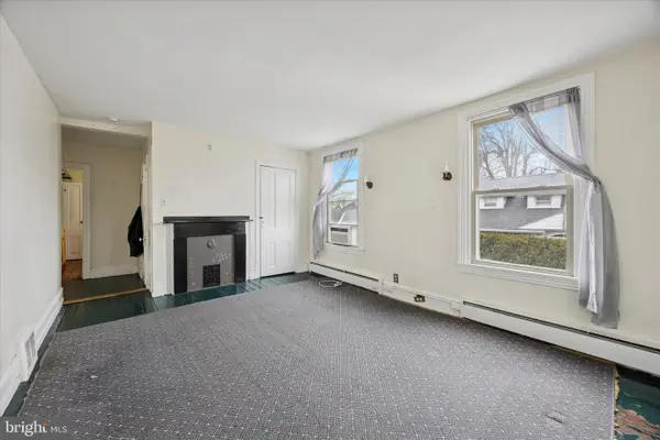 30 W Chester Pike, RIDLEY PARK, PA 19078