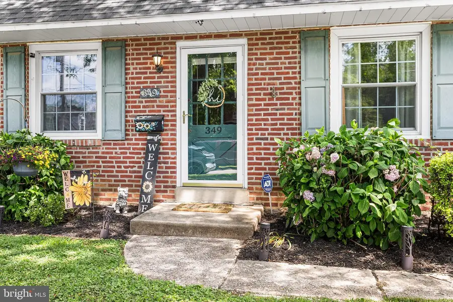349 Hawarden Rd, Springfield, PA 19064 - #3