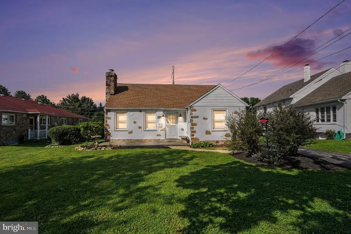 908 E Haverford Rd, Bryn Mawr, PA 19010 - #1