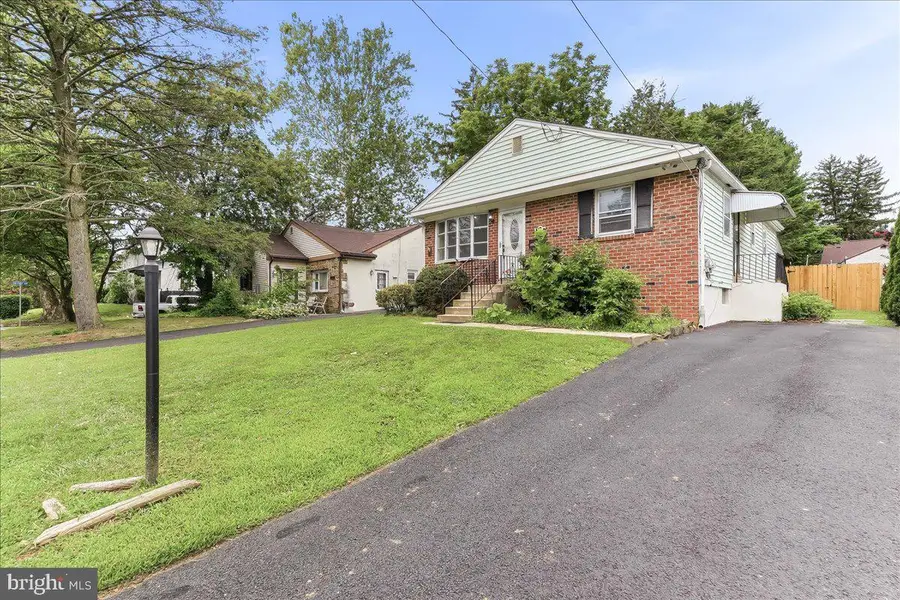 426 Sharp Ave, Glenolden, PA 19036 - #2