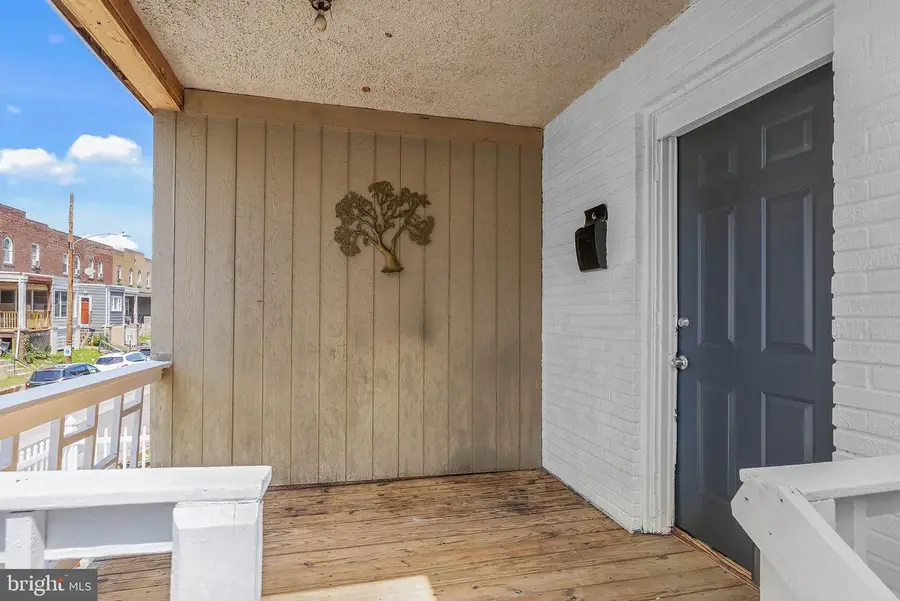 7052 Aberdeen Rd, Upper Darby, PA 19082 - #3