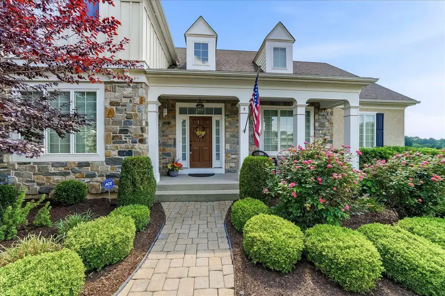 4 Wellfleet Ln, Glen Mills, PA 19342 - #3