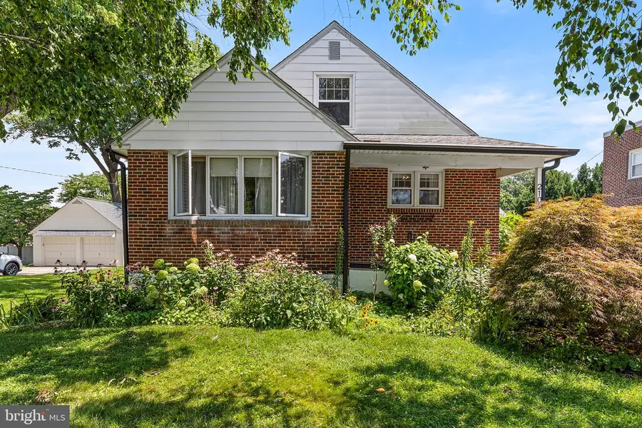 2107 Winton Ave, Havertown, PA 19083 - #2