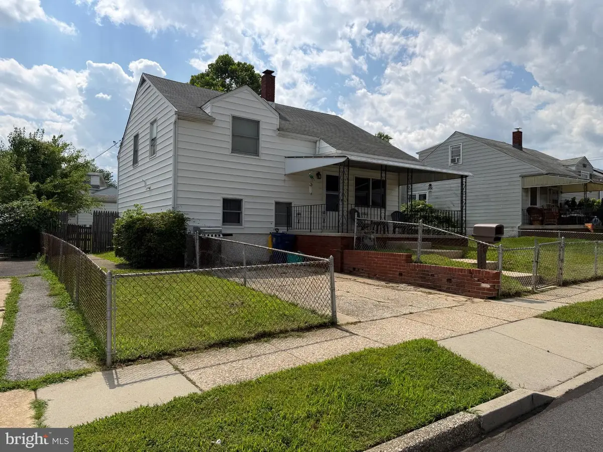 1344 Forrest St, Marcus Hook, PA 19061 - #1