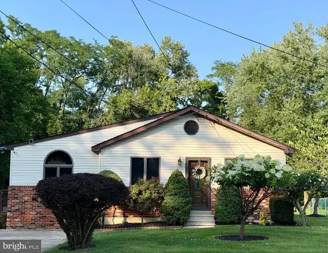 2123 Locust St, Upper Chichester, PA 19061 - #2