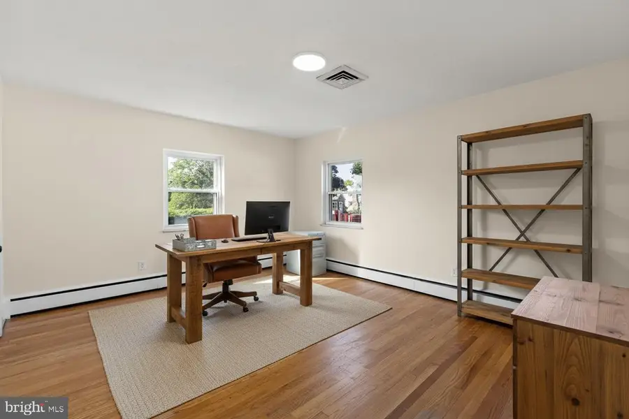 601 Fairview Rd, Woodlyn, PA 19094 - #3