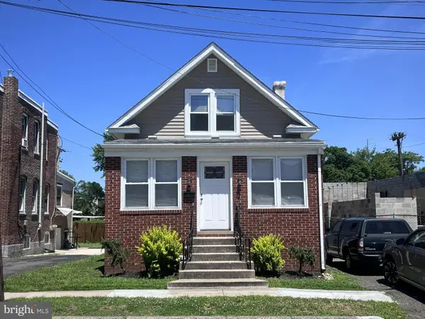 27 Roberta Ave, COLLINGDALE, PA 19023