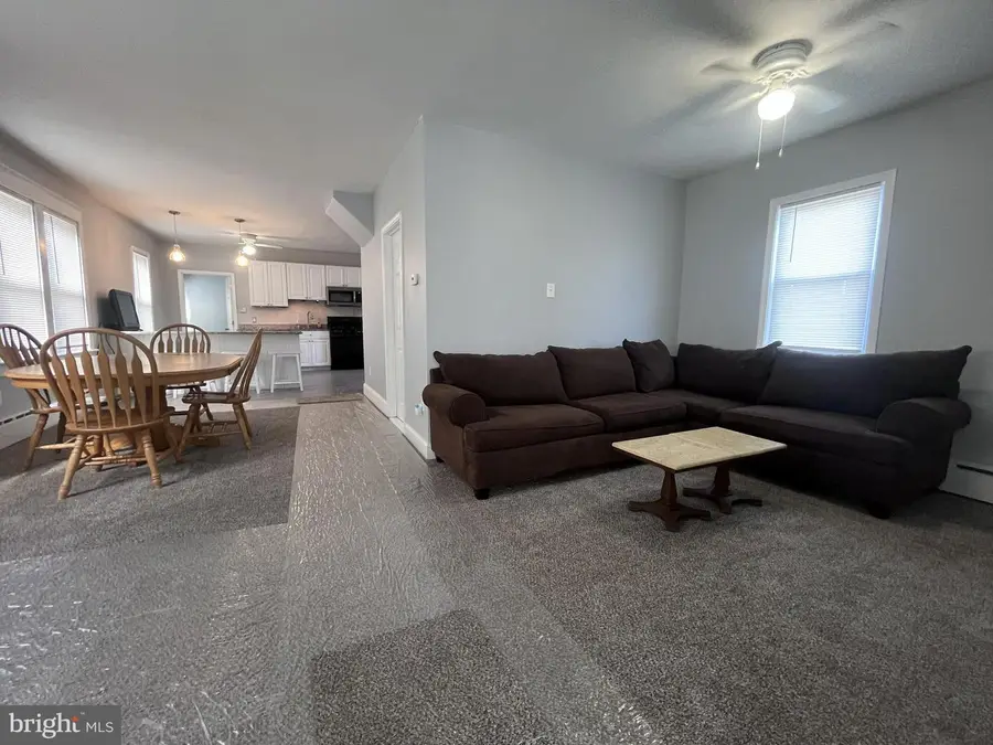 27 Roberta Ave, Collingdale, PA 19023 - #3
