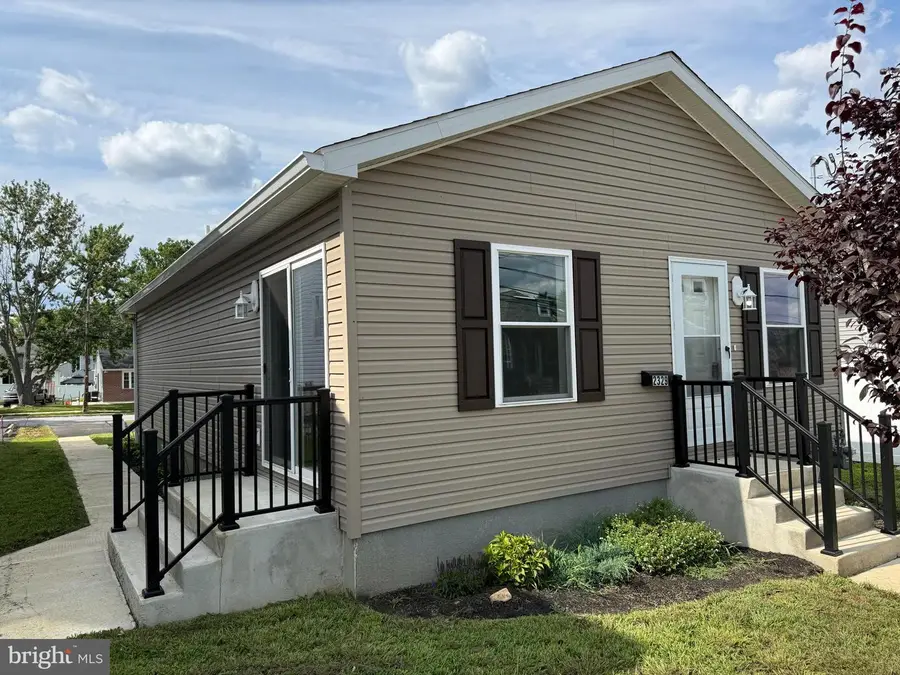 2329 E Macdade Blvd, Folsom, PA 19033 - #3