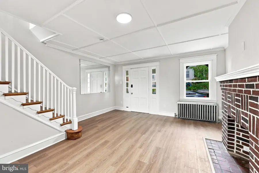 245 Copley Rd, Upper Darby, PA 19082 - #2