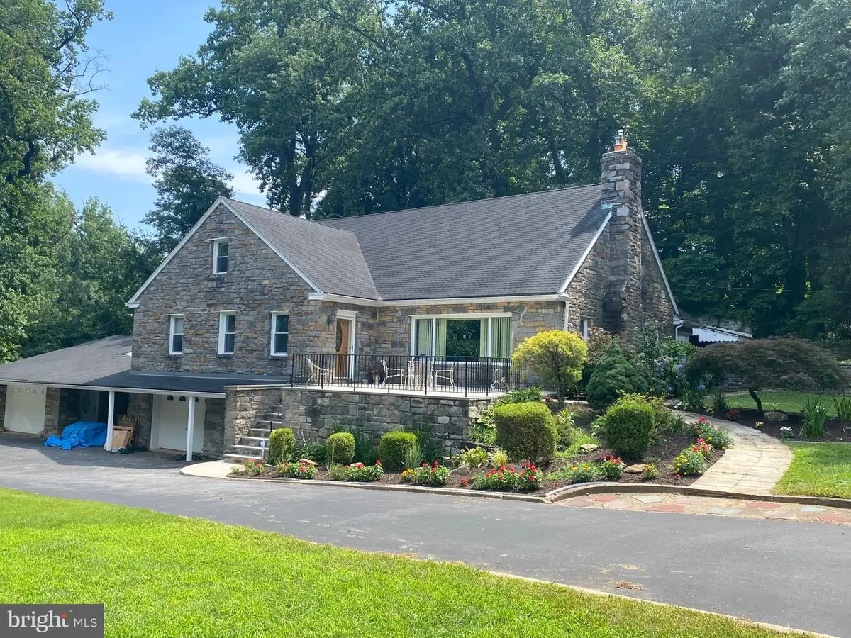 101 S Elmwood Ave, Glenolden, PA 19036 - #1