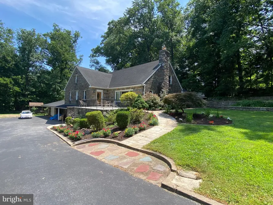 101 S Elmwood Ave, Glenolden, PA 19036 - #2