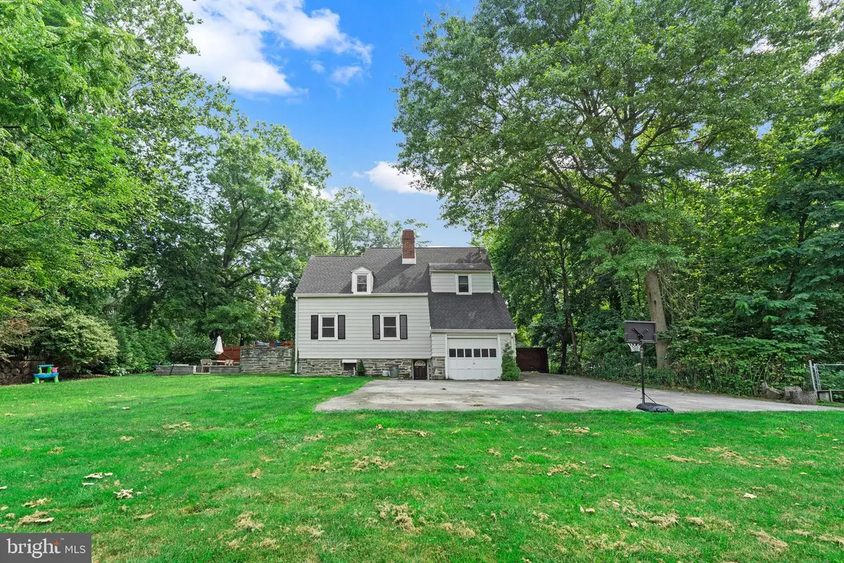 594 Haverford Rd, Haverford, PA 19041 - #1