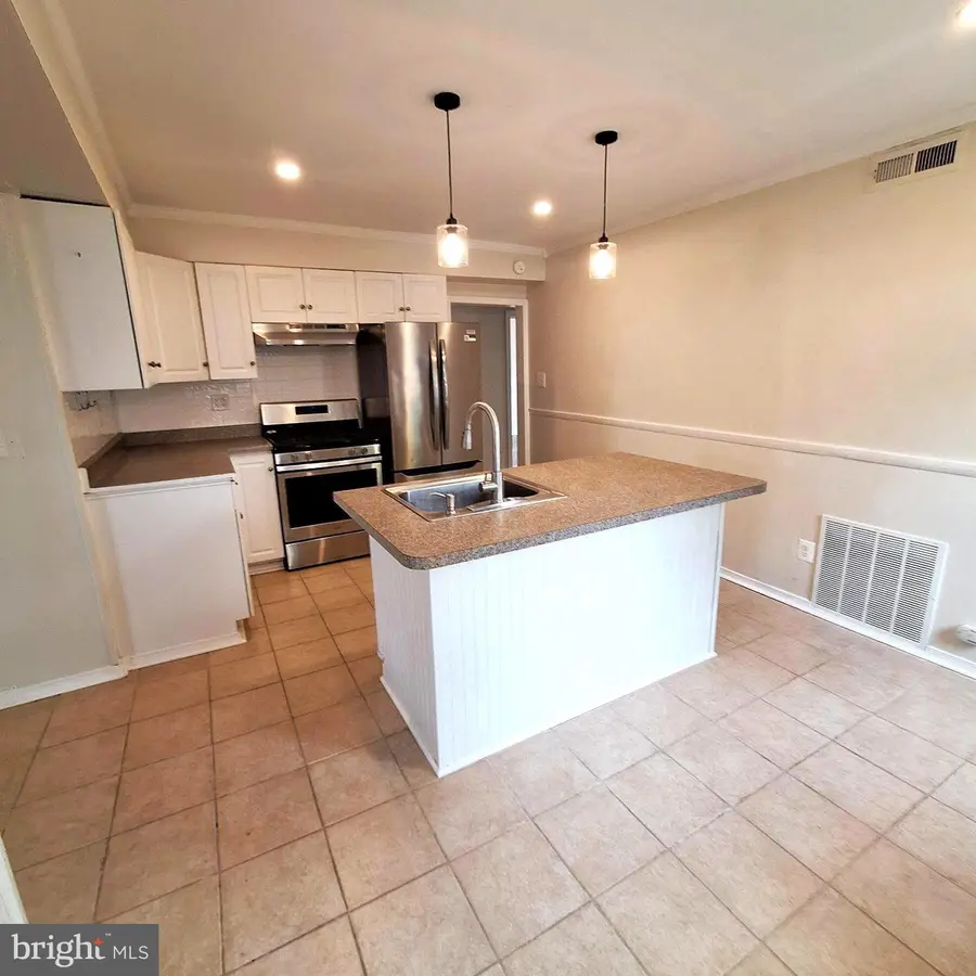 303 Moore Rd, Wallingford, PA 19086 - #2