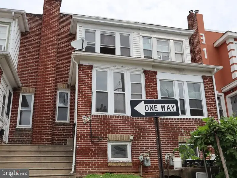 319 Avon Rd, Upper Darby, PA 19082 - #2