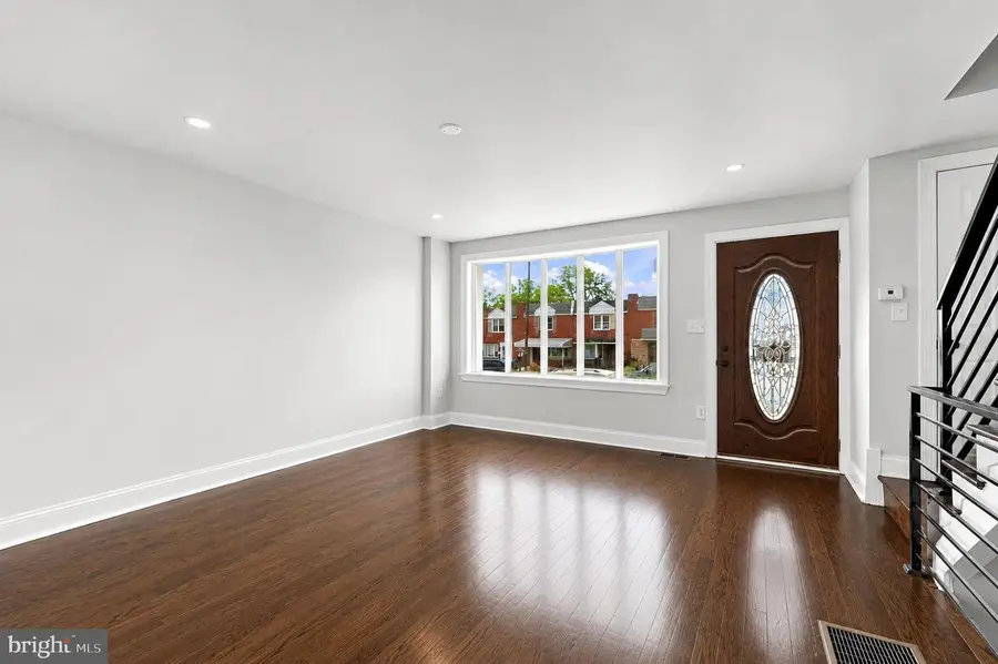 1550 Hermesprota Dr, Sharon Hill, PA 19079 - #3