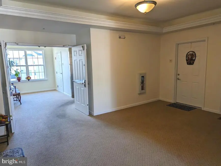 734 Creekside Dr, Brookhaven, PA 19015 - #3