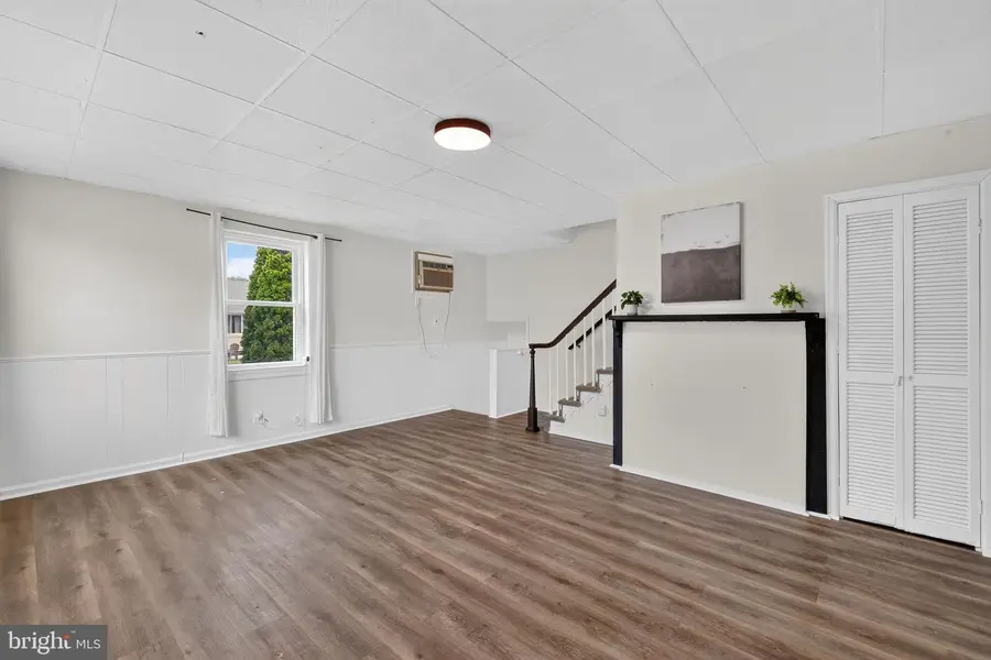 1539 Summit St, Linwood, PA 19061 - #3