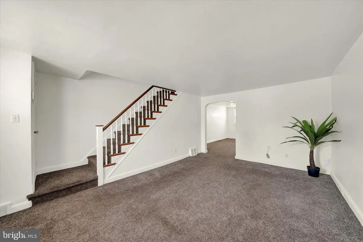 142 W 21st St, Chester, PA 19013 - #1