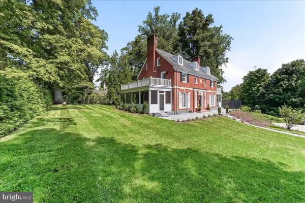 425 N Swarthmore Ave, SWARTHMORE, PA 19081