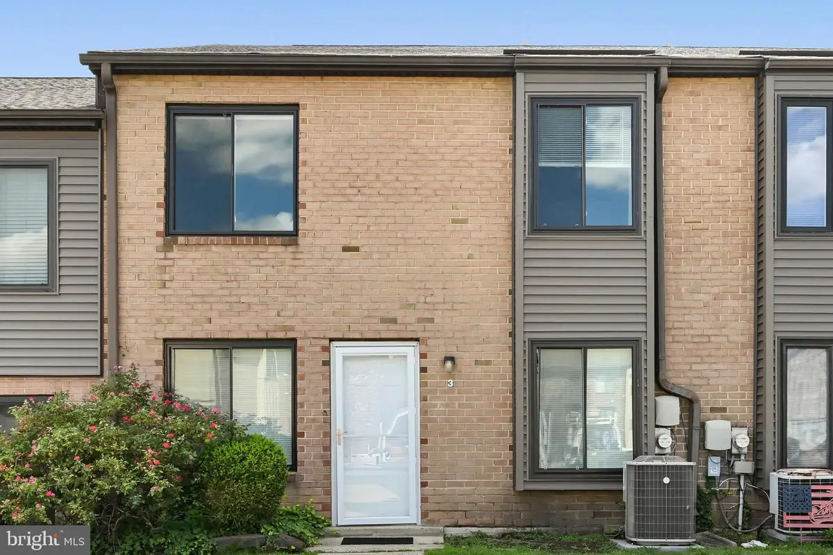 5200 Hilltop Dr #75, Brookhaven, PA 19015 - #1
