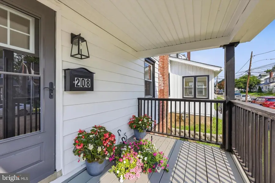 208 Marshall Ave, Darby, PA 19023 - #2